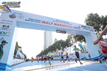 BINH DUONG NEW CITY HALF MARATHON 2024 - Ảnh #1821760