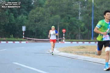 BINH DUONG NEW CITY HALF MARATHON 2024 - Ảnh #1735572