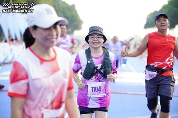 BINH DUONG NEW CITY HALF MARATHON 2024 - Ảnh #1763555