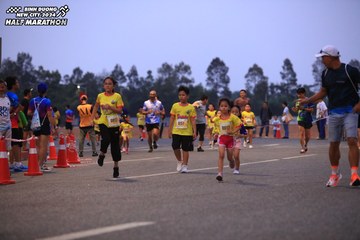 BINH DUONG NEW CITY HALF MARATHON 2024 - Ảnh #1728314