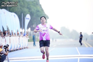 BINH DUONG NEW CITY HALF MARATHON 2024 - Ảnh #1771684