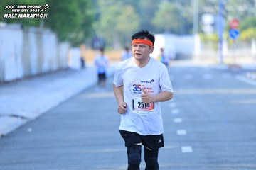 BINH DUONG NEW CITY HALF MARATHON 2024 - Ảnh #1771390