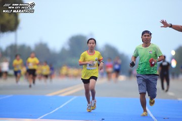 BINH DUONG NEW CITY HALF MARATHON 2024 - Ảnh #1728909