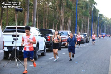 BINH DUONG NEW CITY HALF MARATHON 2024 - Ảnh #1756164