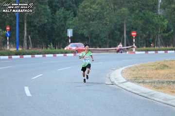 BINH DUONG NEW CITY HALF MARATHON 2024 - Ảnh #1735358