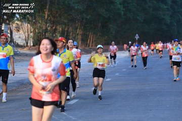 BINH DUONG NEW CITY HALF MARATHON 2024 - Ảnh #1771870