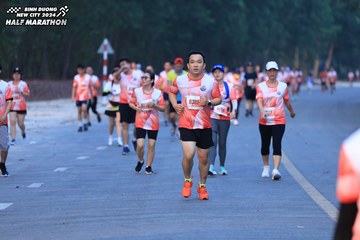 BINH DUONG NEW CITY HALF MARATHON 2024 - Ảnh #1750818