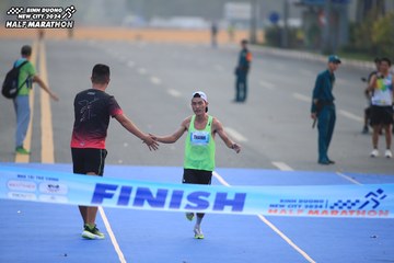 BINH DUONG NEW CITY HALF MARATHON 2024 - Ảnh #1738597
