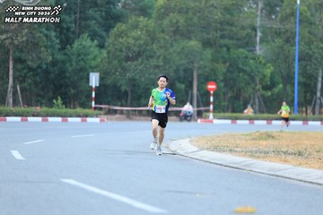 BINH DUONG NEW CITY HALF MARATHON 2024 - Ảnh #1735492
