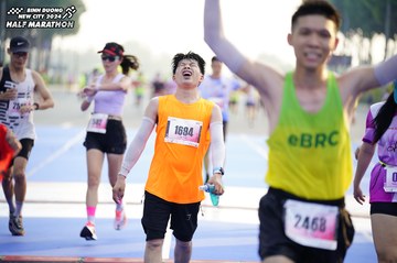 BINH DUONG NEW CITY HALF MARATHON 2024 - Ảnh #1762460