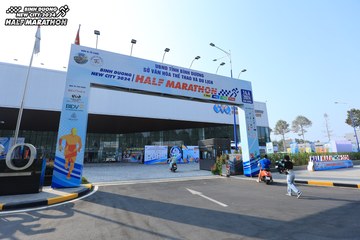 BINH DUONG NEW CITY HALF MARATHON 2024 - Ảnh #1723160