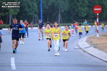 BINH DUONG NEW CITY HALF MARATHON 2024 - Ảnh #1726473