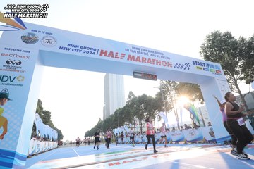 BINH DUONG NEW CITY HALF MARATHON 2024 - Ảnh #1820470