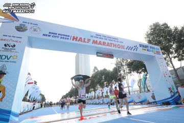 BINH DUONG NEW CITY HALF MARATHON 2024 - Ảnh #1820421