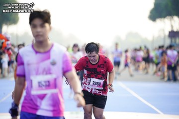 BINH DUONG NEW CITY HALF MARATHON 2024 - Ảnh #1765121