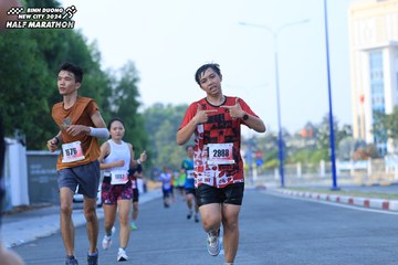 BINH DUONG NEW CITY HALF MARATHON 2024 - Ảnh #1776208