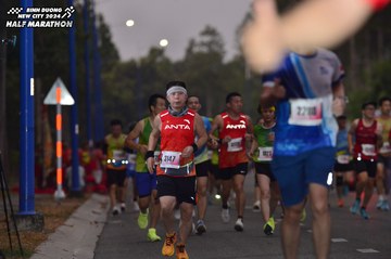 BINH DUONG NEW CITY HALF MARATHON 2024 - Ảnh #1740988