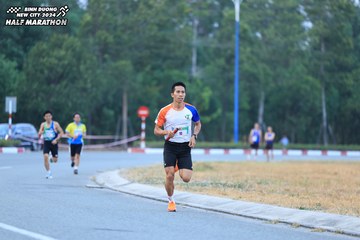 BINH DUONG NEW CITY HALF MARATHON 2024 - Ảnh #1735926