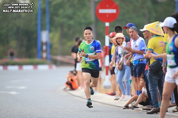 BINH DUONG NEW CITY HALF MARATHON 2024 - Ảnh #1736623