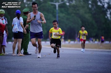 BINH DUONG NEW CITY HALF MARATHON 2024 - Ảnh #1724981