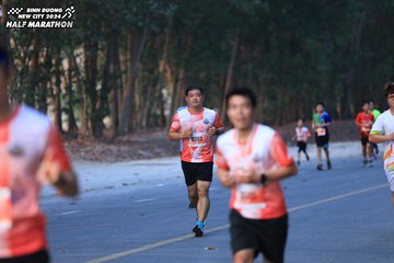 BINH DUONG NEW CITY HALF MARATHON 2024 - Ảnh #1750582