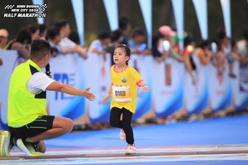 BINH DUONG NEW CITY HALF MARATHON 2024 - Ảnh #1728613