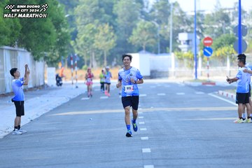 BINH DUONG NEW CITY HALF MARATHON 2024 - Ảnh #1771425