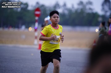 BINH DUONG NEW CITY HALF MARATHON 2024 - Ảnh #1725121