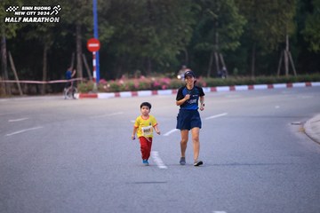 BINH DUONG NEW CITY HALF MARATHON 2024 - Ảnh #1727279