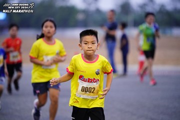 BINH DUONG NEW CITY HALF MARATHON 2024 - Ảnh #1725509