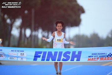 BINH DUONG NEW CITY HALF MARATHON 2024 - Ảnh #1728869