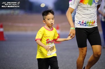 BINH DUONG NEW CITY HALF MARATHON 2024 - Ảnh #1725931