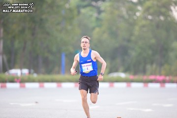 BINH DUONG NEW CITY HALF MARATHON 2024 - Ảnh #1736384