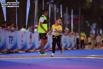 BINH DUONG NEW CITY HALF MARATHON 2024 - Ảnh #1729278