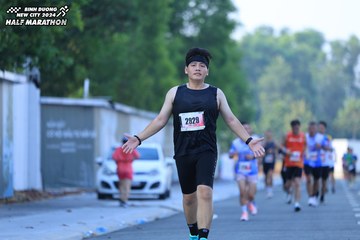 BINH DUONG NEW CITY HALF MARATHON 2024 - Ảnh #1765891