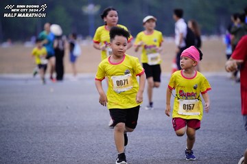 BINH DUONG NEW CITY HALF MARATHON 2024 - Ảnh #1725325