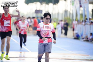 BINH DUONG NEW CITY HALF MARATHON 2024 - Ảnh #1765300