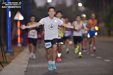 BINH DUONG NEW CITY HALF MARATHON 2024 - Ảnh #1756415