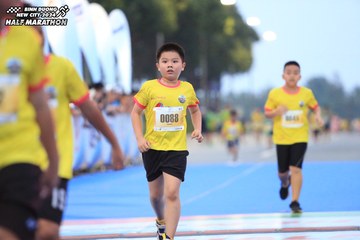 BINH DUONG NEW CITY HALF MARATHON 2024 - Ảnh #1727523