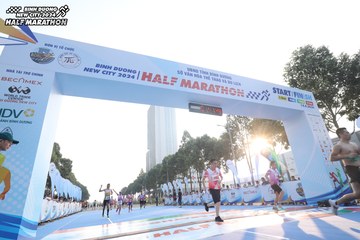 BINH DUONG NEW CITY HALF MARATHON 2024 - Ảnh #1820394