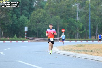 BINH DUONG NEW CITY HALF MARATHON 2024 - Ảnh #1735613