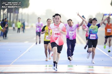 BINH DUONG NEW CITY HALF MARATHON 2024 - Ảnh #1758573