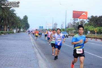 BINH DUONG NEW CITY HALF MARATHON 2024 - Ảnh #1771842