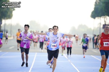 BINH DUONG NEW CITY HALF MARATHON 2024 - Ảnh #1763185