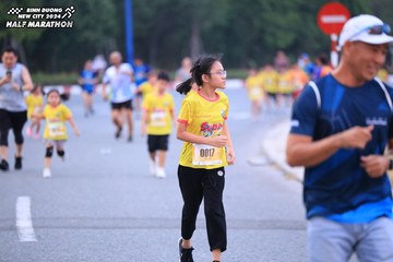BINH DUONG NEW CITY HALF MARATHON 2024 - Ảnh #1726852