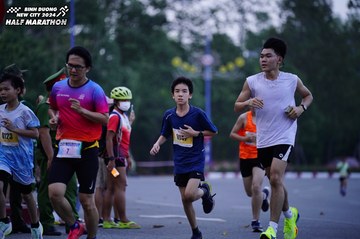 BINH DUONG NEW CITY HALF MARATHON 2024 - Ảnh #1724497