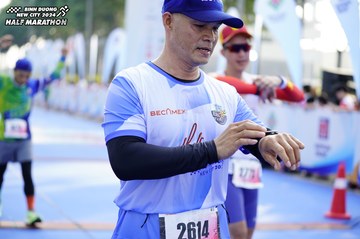 BINH DUONG NEW CITY HALF MARATHON 2024 - Ảnh #1759690