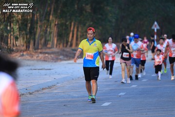 BINH DUONG NEW CITY HALF MARATHON 2024 - Ảnh #1772302