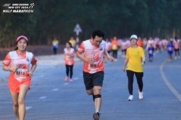 BINH DUONG NEW CITY HALF MARATHON 2024 - Ảnh #1772251
