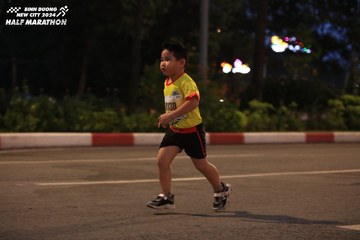 BINH DUONG NEW CITY HALF MARATHON 2024 - Ảnh #1728557